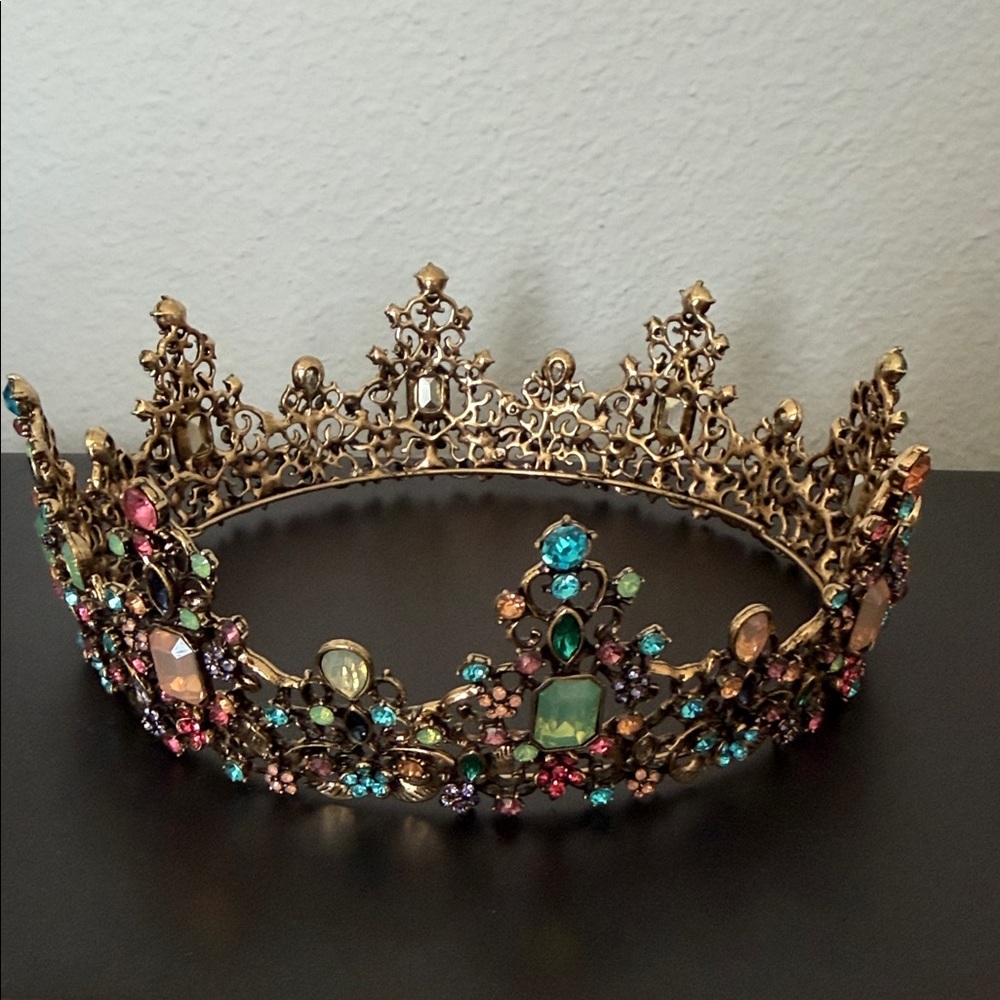 Elegant Gold and Multicolor Gemstone Tiara